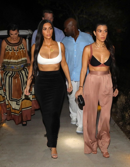 kim-mac-bikini-nho-xiu-khoe-duong-cong-hut-mat-7