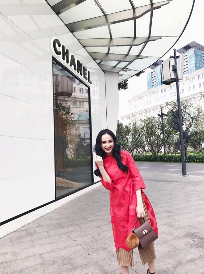 Sao Viet chuong mot gi nhung ngay dau nam moi? hinh anh 5