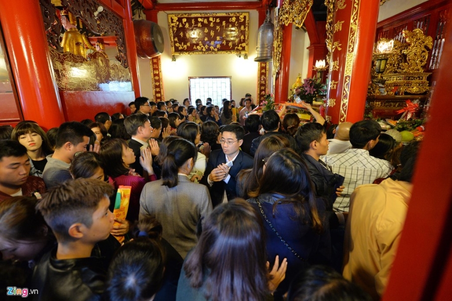 Dan van phong, gioi kinh doanh do xo le phu ngay dau di lam hinh anh 17