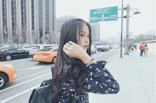 'Hot girl nieng rang' Thai Lan noi tieng tren mang xa hoi hinh anh 2