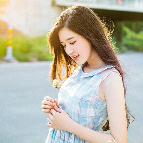 Cô gái 19 tuổi gây bão vì giống hệt mỹ nhân Anh hùng xạ điêu - Ảnh 8.