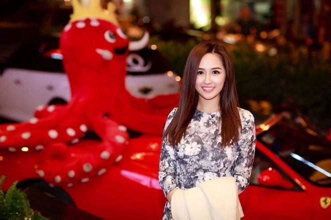 Loat sao don dau xu huong thoi trang hoa mua xuan hinh anh 9
