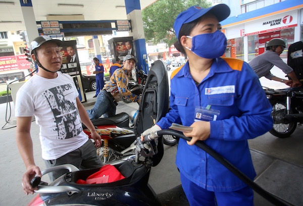Giá xăng liên tục được giữ ổn định từ đầu năm nay.