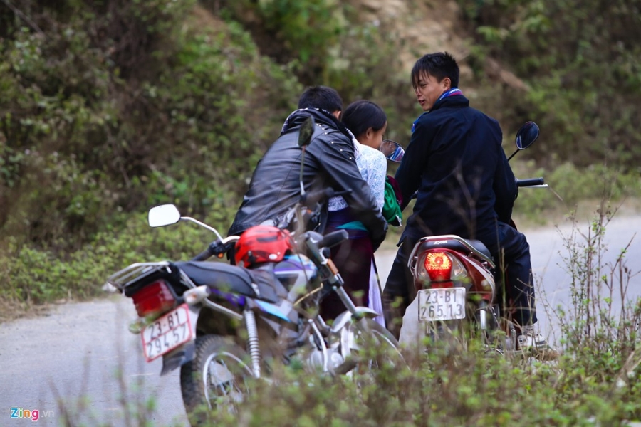 Canh bat nguoi ve lam vo giua duong o Ha Giang hinh anh 5