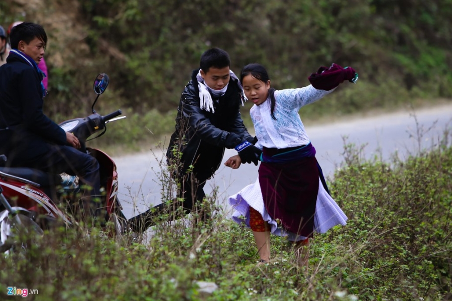 Canh bat nguoi ve lam vo giua duong o Ha Giang hinh anh 6