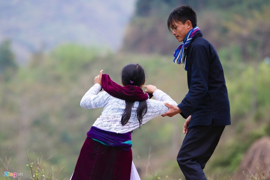 Canh bat nguoi ve lam vo giua duong o Ha Giang hinh anh 7