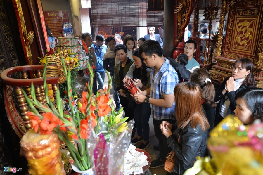 Den Tran mot tuan truoc le khai an hinh anh 8