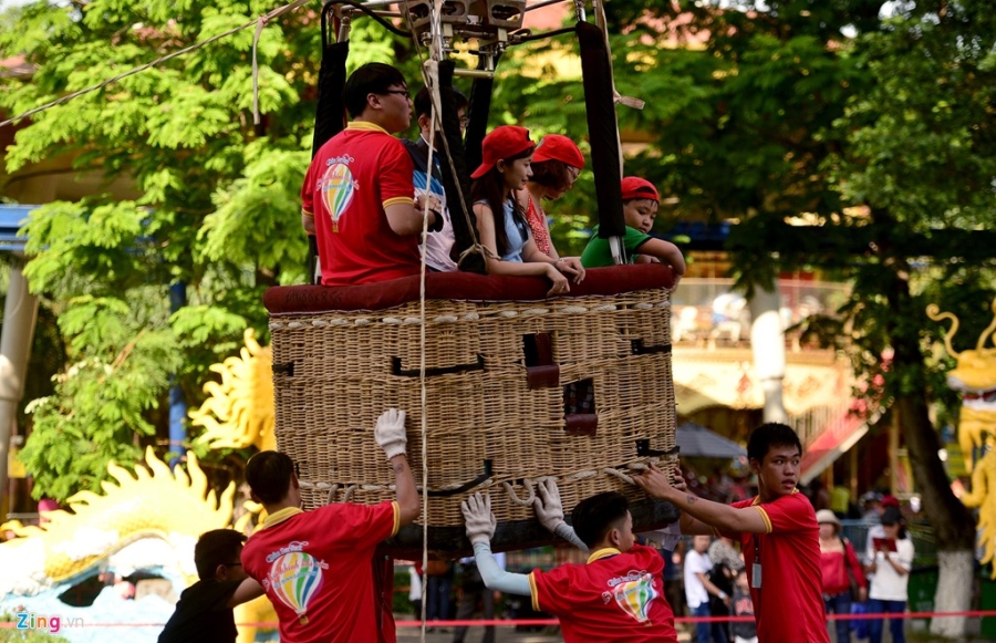 Hang loat khinh khi cau lo lung giua Sai Gon hinh anh 7