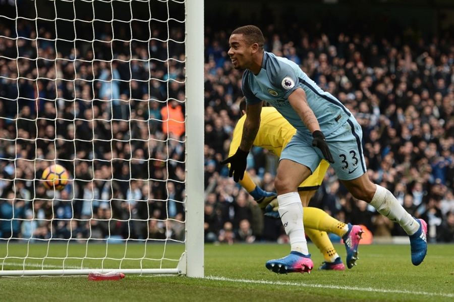 Jesus lap cu dup, Man City day Arsenal xuong thu tu hinh anh 3