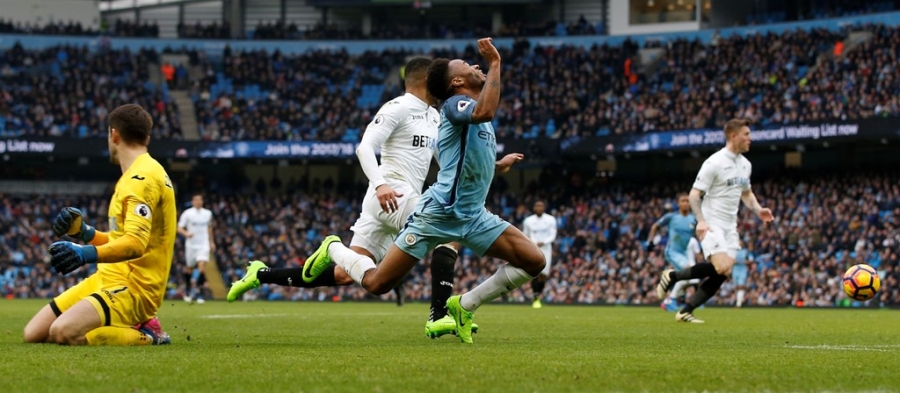 Jesus lap cu dup, Man City day Arsenal xuong thu tu hinh anh 5