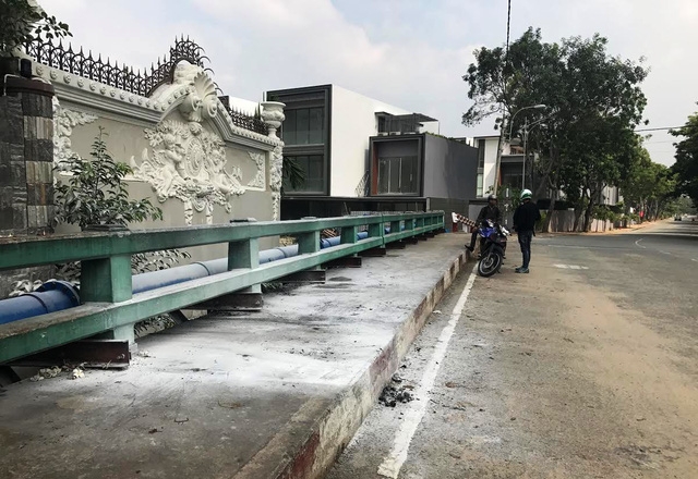  Hiện trường 2 anh em ruột tự thiêu. 