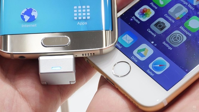 Galaxy S8 và iPhone 8 sẽ là những smartphone đáng chú ý nhất trong năm nay /// Ảnh: AFP
