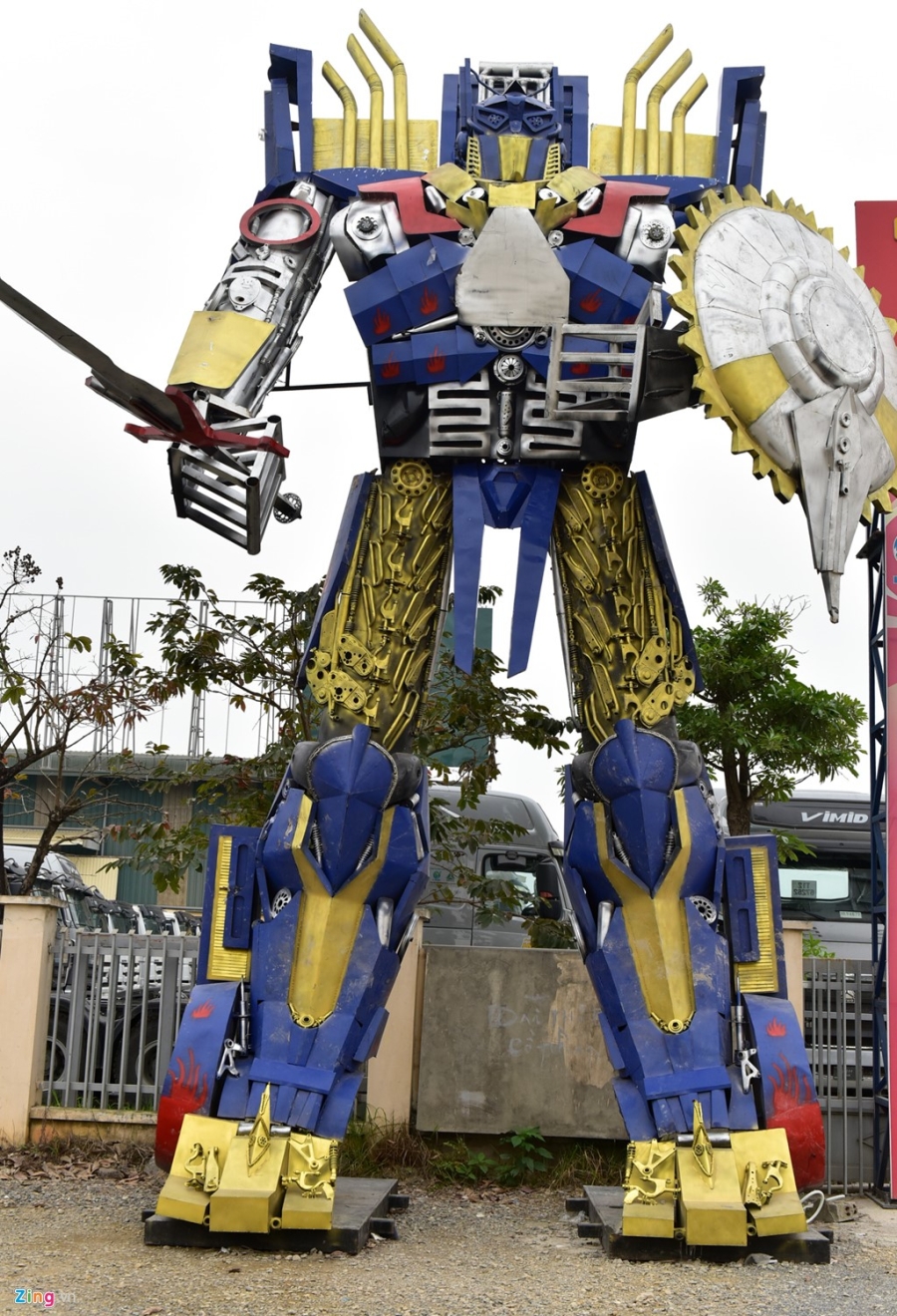 Robot khong lo 300 trieu dung canh cong cong ty hinh anh 2
