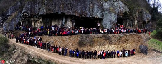 Xem đại gia đình 500 người, 6 thế hệ