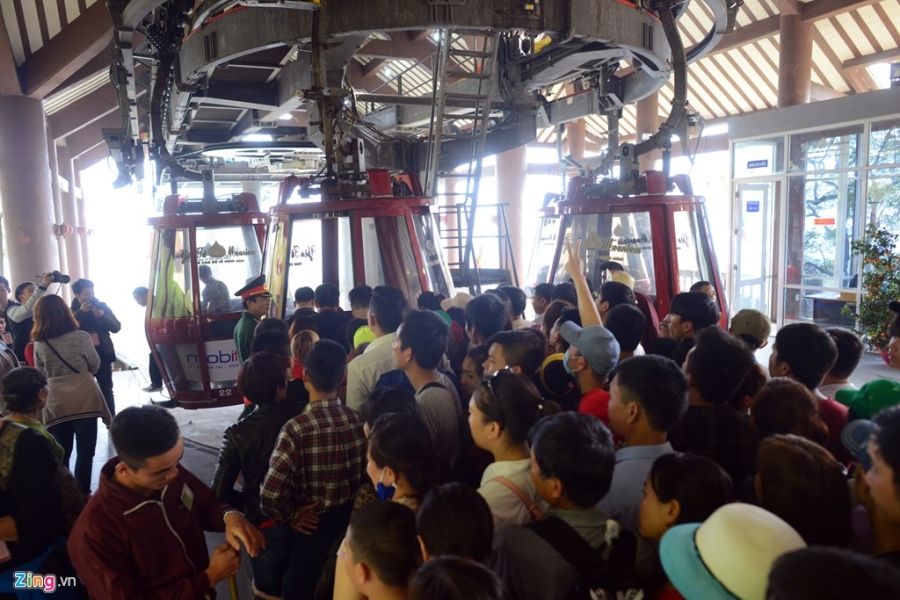 Vẻ hùng vĩ của đất Phật Yên Tử ngày khai hội