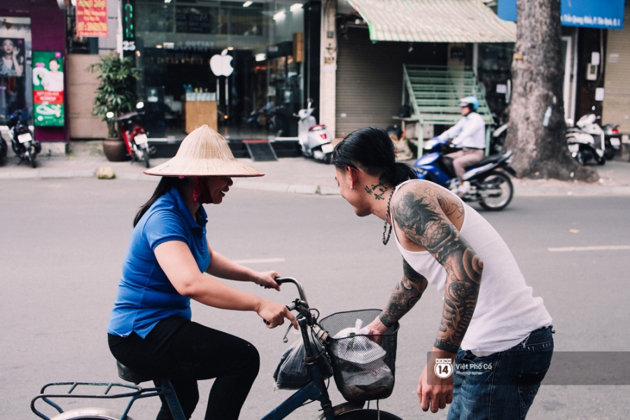 Bộ ảnh: Chuyện đời của gã giang hồ hoàn lương và trở thành thợ xăm ở Sài Gòn - Ảnh 13.