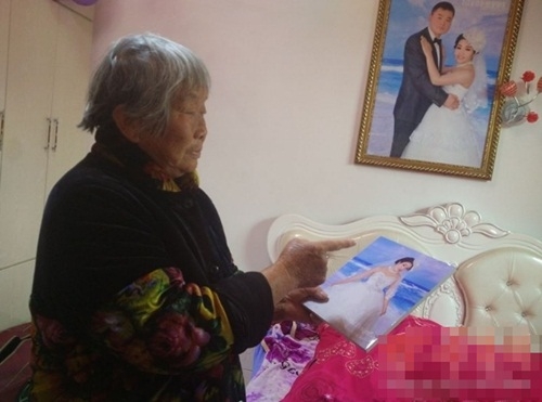co dau lao mat hut sau khi nhan 400 trieu tu nha trai hinh anh 1