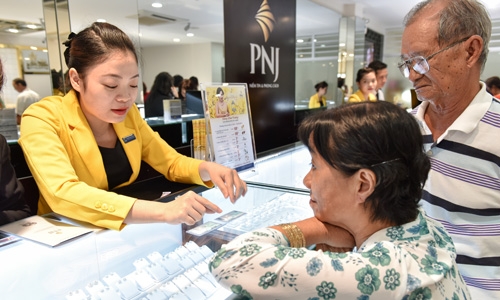 gia-vang-giam-nhe-sau-ngay-than-tai