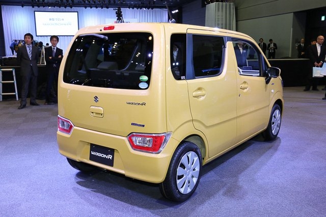 Ô tô mini Suzuki 216 triệu vuông vắn đầy cá tính