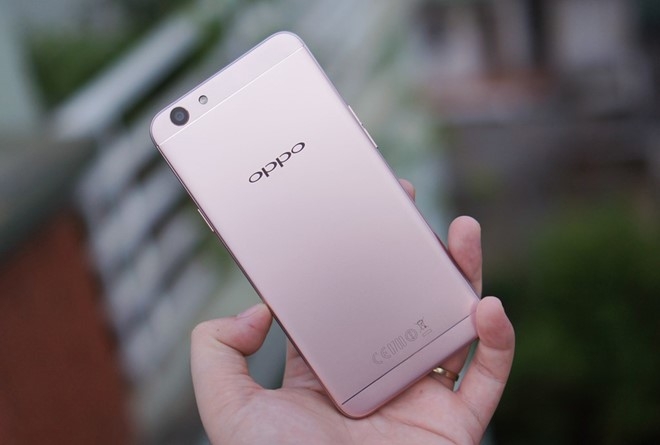 Oppo F1s 2017 sap ban o Viet Nam hinh anh 1