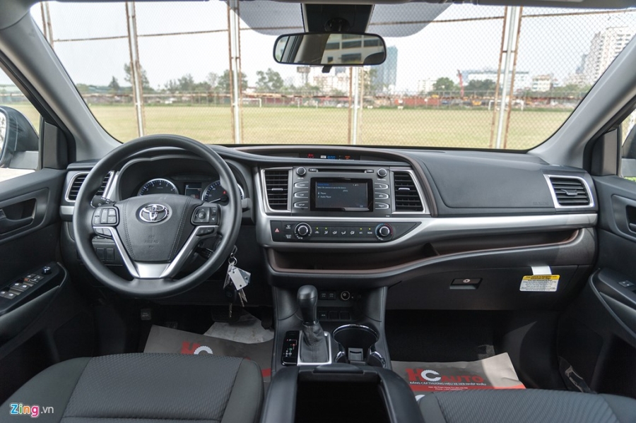 Toyota Highlander 2017 LE gia hon 2 ty tai Ha Noi hinh anh 8