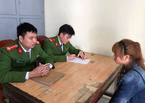 Dan ngheo vuot bien trai phep sau Tet hinh anh 2