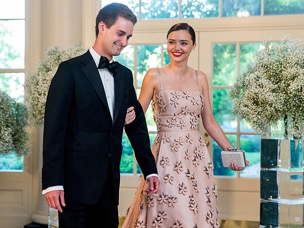 Miranda Kerr vẫn chưa chung chăn gối với bạn trai tỷ phú sau gần 2 năm hẹn hò - Ảnh 4.