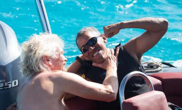  Tỷ phú Branson (trái) cho biết ông cảm thấy vinh hạnh khi được mời cựu Tổng thống Obama tới nghỉ dưỡng ở quần đảo Virgin. Tỷ phú Anh hiện sở hữu đảo Moskito, có diện tích 48 ha, thuộc khu vực quần đảo Virgin. (Ảnh: Reuters) 