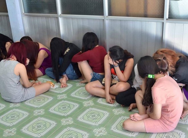 triet pha dong mai dam nup bong massage hinh anh 1