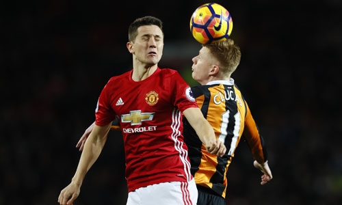 ander-herrera-man-utd-dang-khien-top-4-run-so