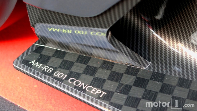 Cận cảnh siêu phẩm triệu đô Aston Martin AM-RB 001 bằng xương, bằng thịt - Ảnh 4.