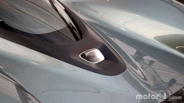 Cận cảnh siêu phẩm triệu đô Aston Martin AM-RB 001 bằng xương, bằng thịt - Ảnh 11.