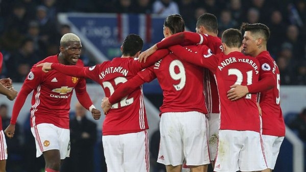 MU gia hạn hợp đồng với Mourinho
