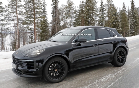 porsche-macan-ban-nang-cap-lo-anh-chay-thu-1