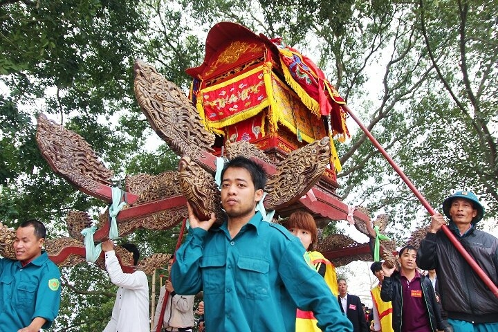Trai làng băng ruộng, đè lên nhau cướp phết Hiền Quan