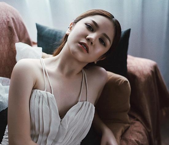 9 hot girl Viet chuyen huong sang phong cach sexy hinh anh 8