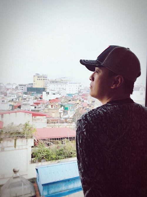 vo 9x cua lam truong khoe bung bau gan den ngay sinh van dep 
