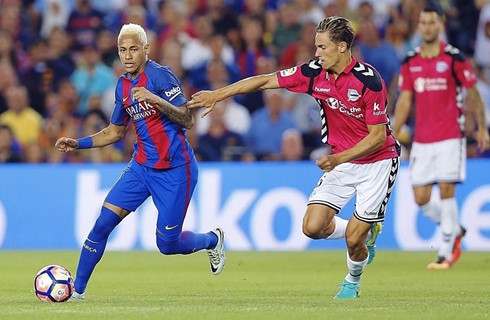 alaves barca doi lai 3 diem hinh 1