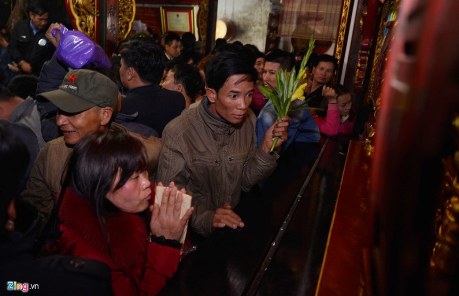 Canh hon loan sau le khai an den Tran hinh anh 5