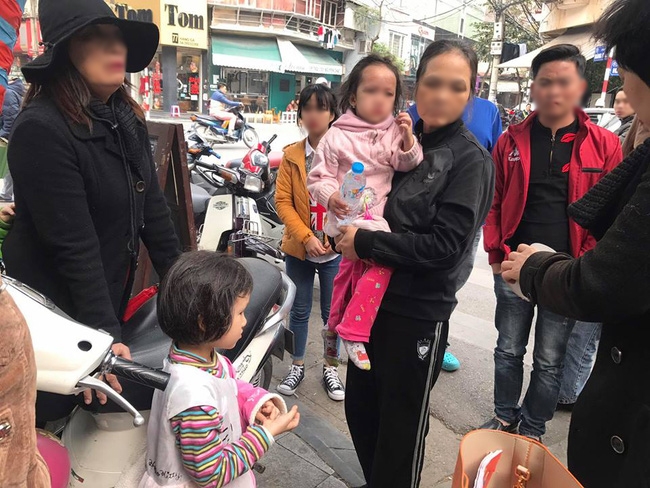Hà Nội: Nổ bóng bay trong xe ôtô làm vỡ tung cửa kính - Ảnh 2.
