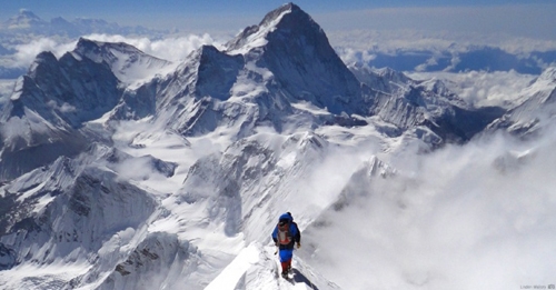 nepal-lap-dat-wifi-tren-dinh-everest
