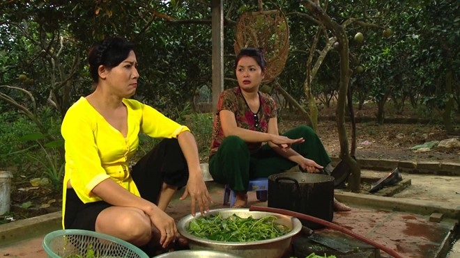 Nghe si hai Bac van dien du bi khan gia nem da chay mau dau hinh anh 1