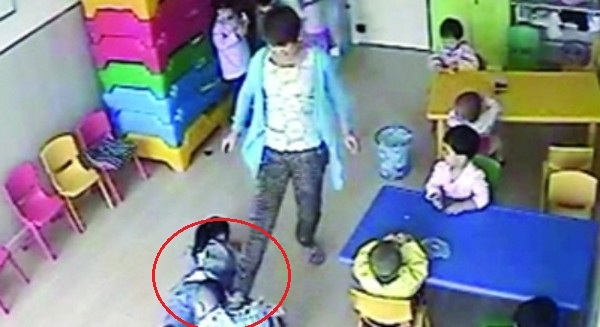 Tâm sự đắng chát của 1 cô giáo mầm non sau vụ giáo viên đánh trẻ ở trường Sen Vàng - Ảnh 3.