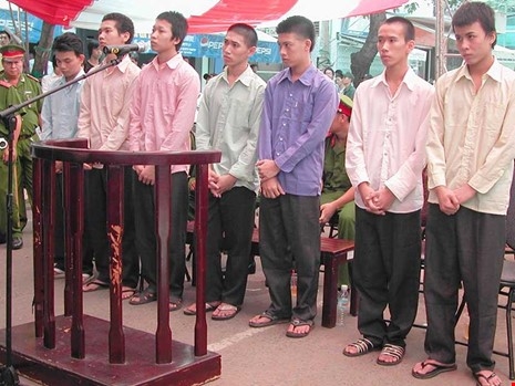 Thay vanh mong ngua bang buc khai bao hinh anh 1
