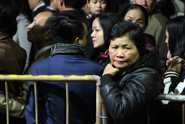  Một nữ đại biểu trong đoàn đại biểu bị mời ra ngoài 