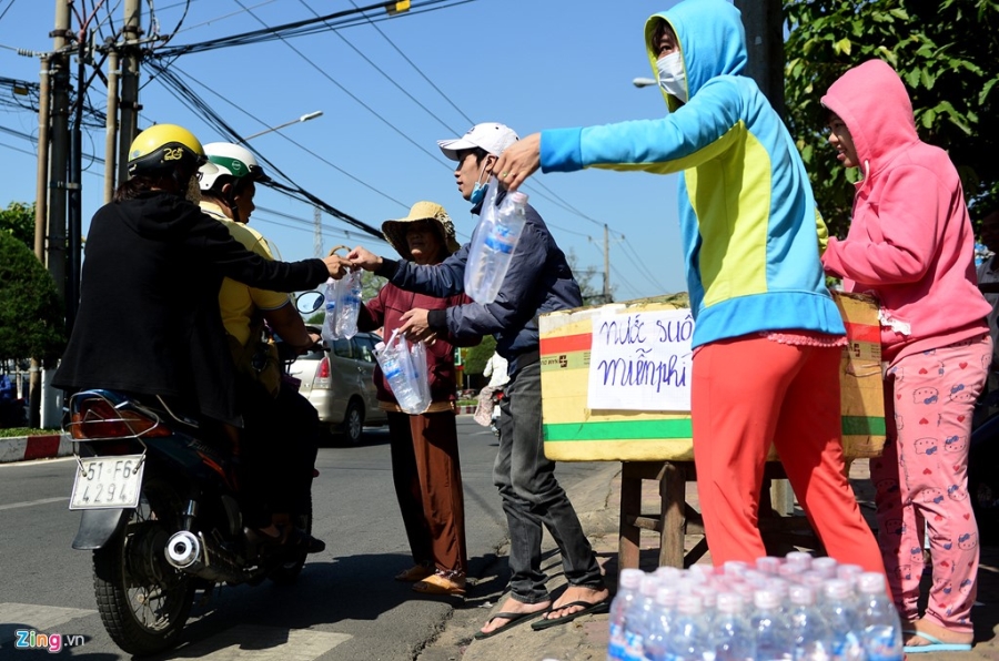 Tuyen duong an uong mien phi ngay ram o Binh Duong hinh anh 1