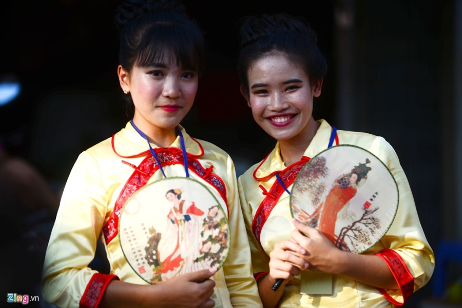 Nhung 'nang tho' noi bat trong Tet Nguyen tieu o Sai Gon hinh anh 11