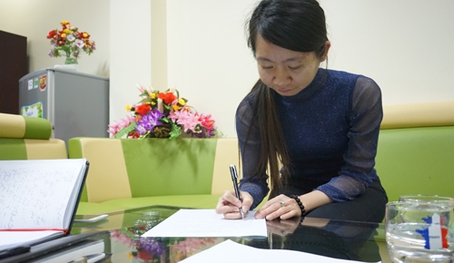 quan-ly-truong-viet-thu-xin-loi-sau-vu-be-gai-bi-bao-hanh-1