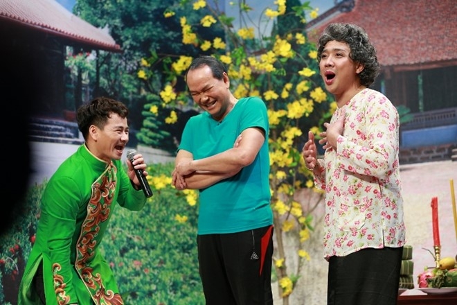 Tran Thanh gia gai lam khan gia xuc dong o tap cuoi On gioi hinh anh 6