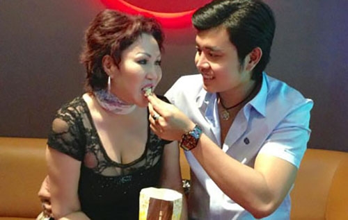 Bạn gái hơn 30 tuổi, 